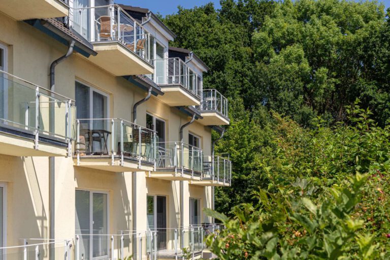 Die Süd-West Balkone nach aussen gerichtet