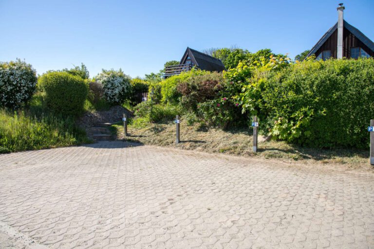 Der Aussenstellplatz vor dem Haus