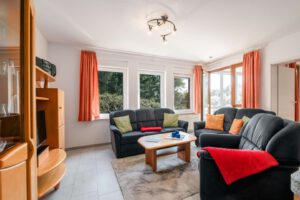 Das helle Wohnzimmer