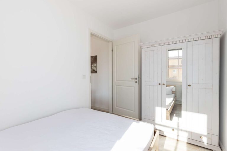Das gepflegte zweite Schlafzimmer