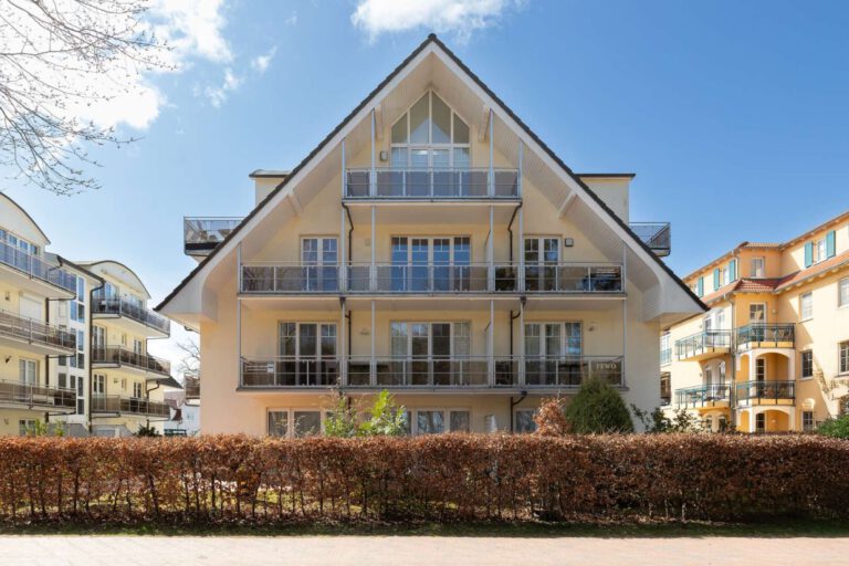 Das dreigeschossige Mehrfamilienhaus