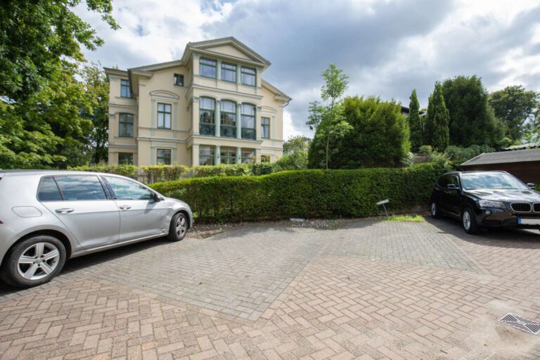 Ihr eigener Parkplatz am Haus
