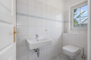 Das helle Gäste Bad im EG