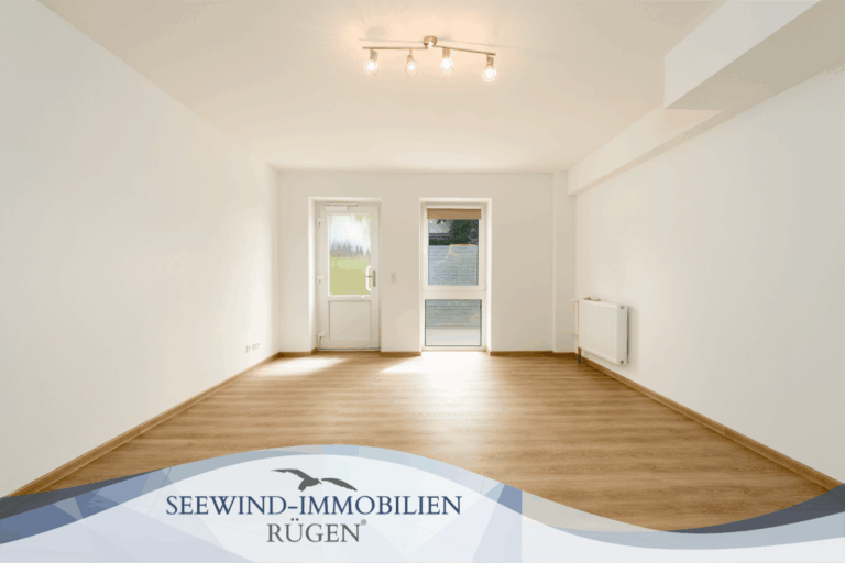 Das helle Zimmer und der Wohnungseingang