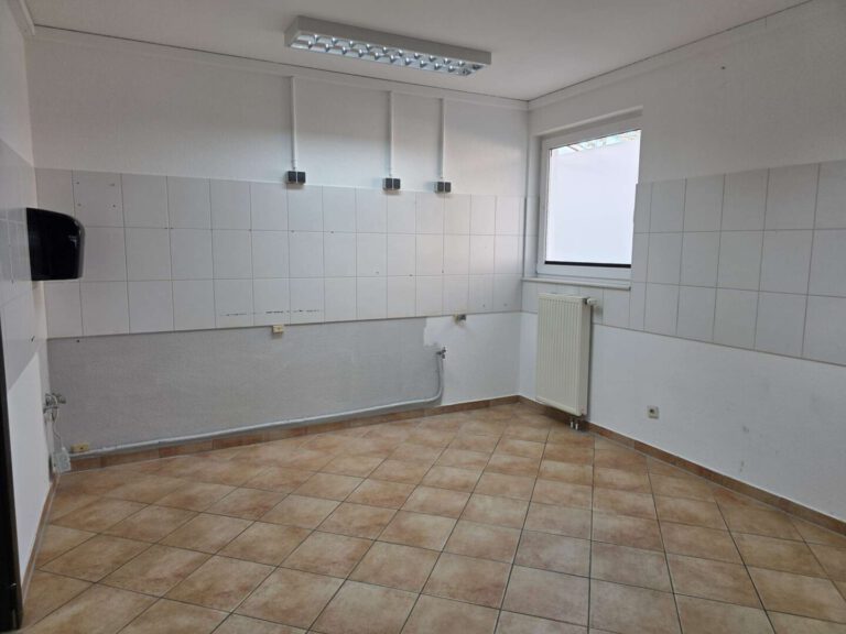 Direkt in der Strandstraße - Gewerbeeinheit in Top Lage vom schönen Ostseebad Baabe