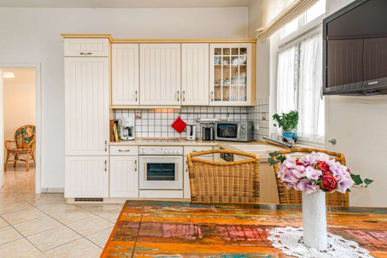 Die vollausgestattete Einbauküche