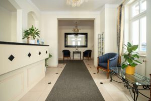 Der gepflegte Empfangsbereich im Haus