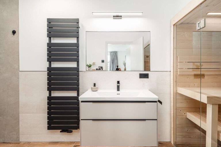 Das hochwertige Badezimmer en suite