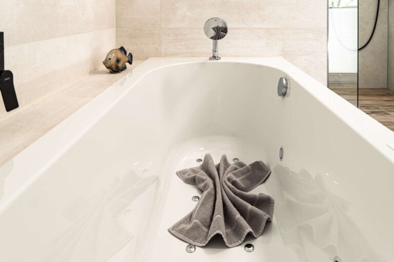 Die hochwertige Whirlpool-Badewanne