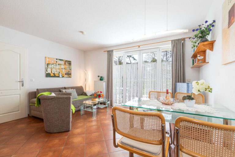 Der lichtdurchflutete Wohn-Essbereich