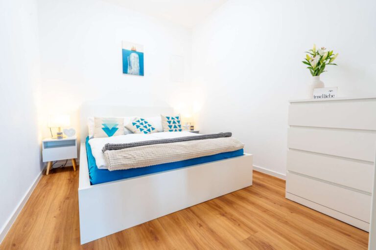 Das ruhige 1. Schlafzimmer – Wohnung unten