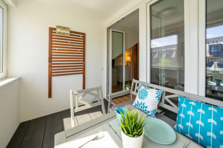 Der geschlossene Balkon – Wohnung oben