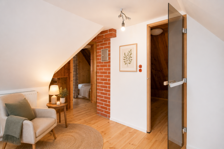 Der Zugang zur Sauna im Obergeschoss (virtuell eingerichtet)