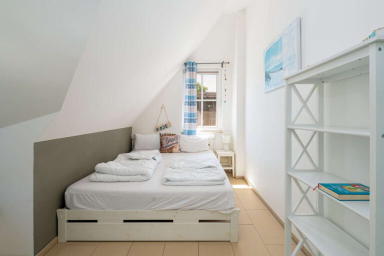 Das bequeme Bett im dritten Rückzugsdomizil