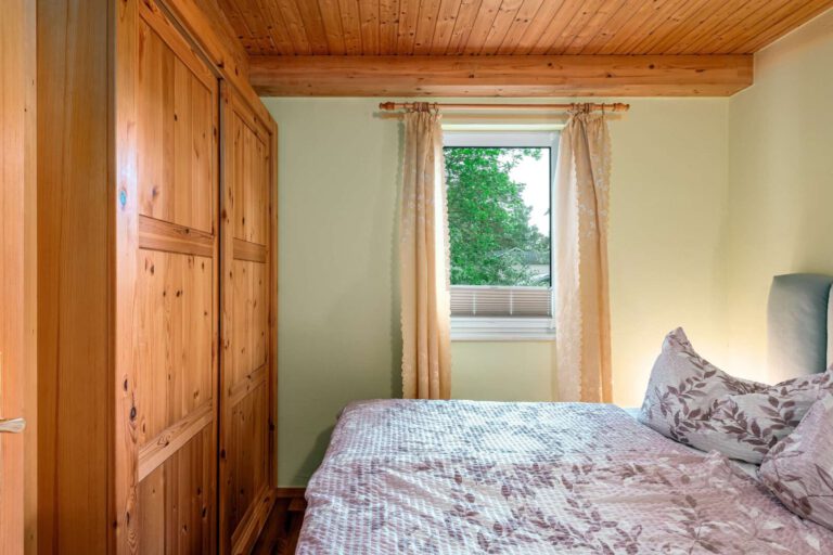 Das ruhige Schlafzimmer im Erdgeschoss