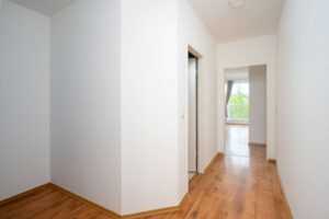 Der einladende Flur der Wohnung