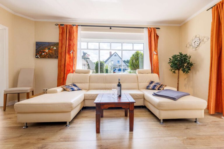 Das helle Wohnzimmer (Zum Bodden)