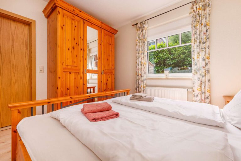 Das gemütliche zweite Schlafzimmer (Zum Bodden)