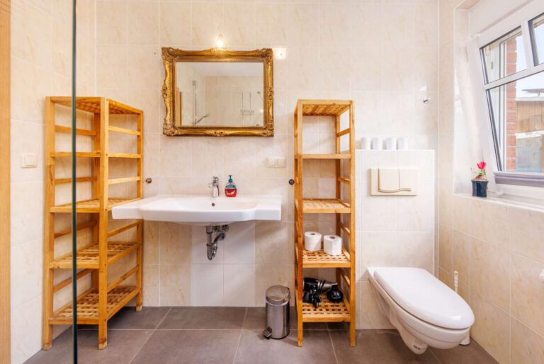 Das moderne Badezimmer (Zum Bodden)